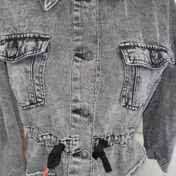 ASHLEY- VINTAGE CHARM CROPED JACKET - Picture 5 of 6